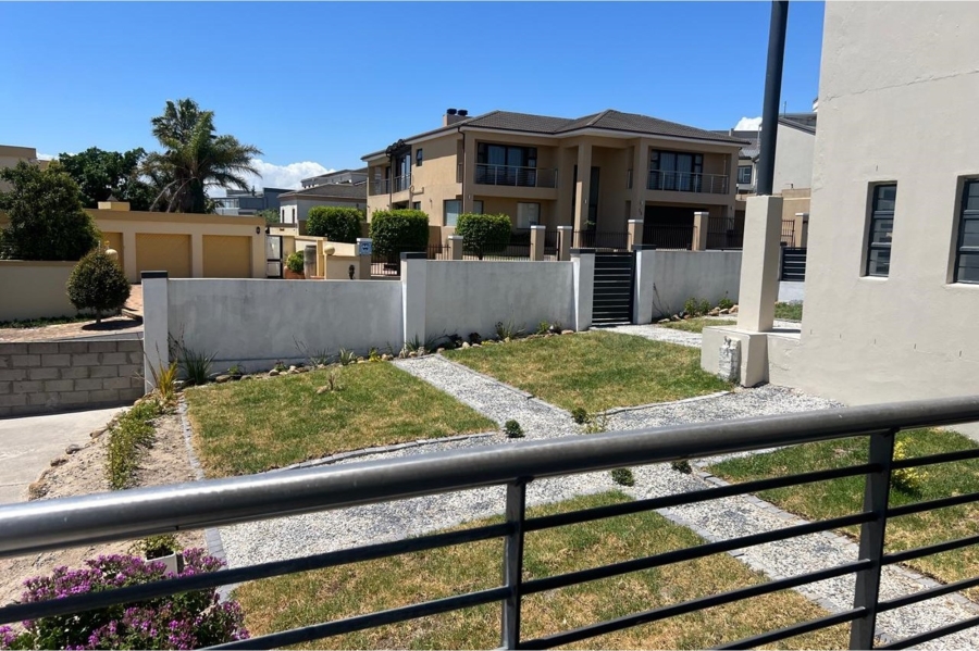 5 Bedroom Property for Sale in Haasendal Western Cape